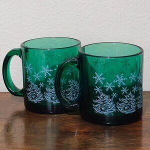 2 Vtg Green Christmas Glass Mugs 3.75" snowflake + tree holiday drinkware USA